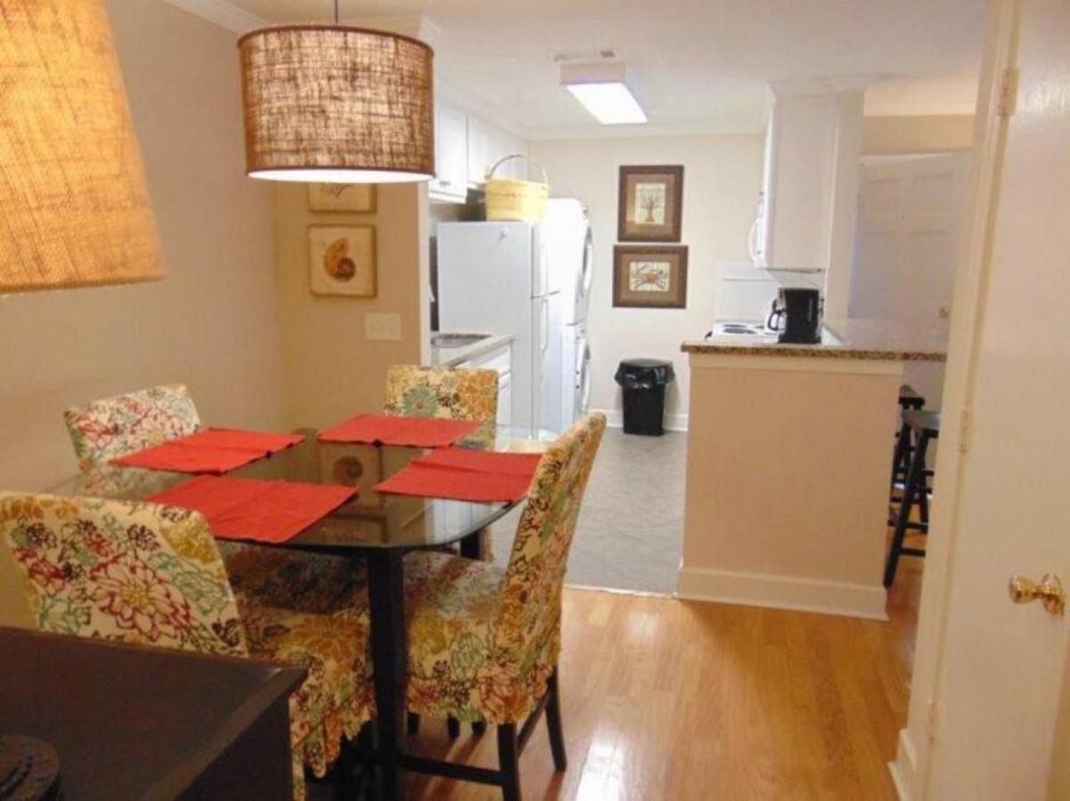 W2 Ocean Walk Resort Upstairs 2 Bed King And Two Twins Next To Back Pool St. Simons Island Exterior foto