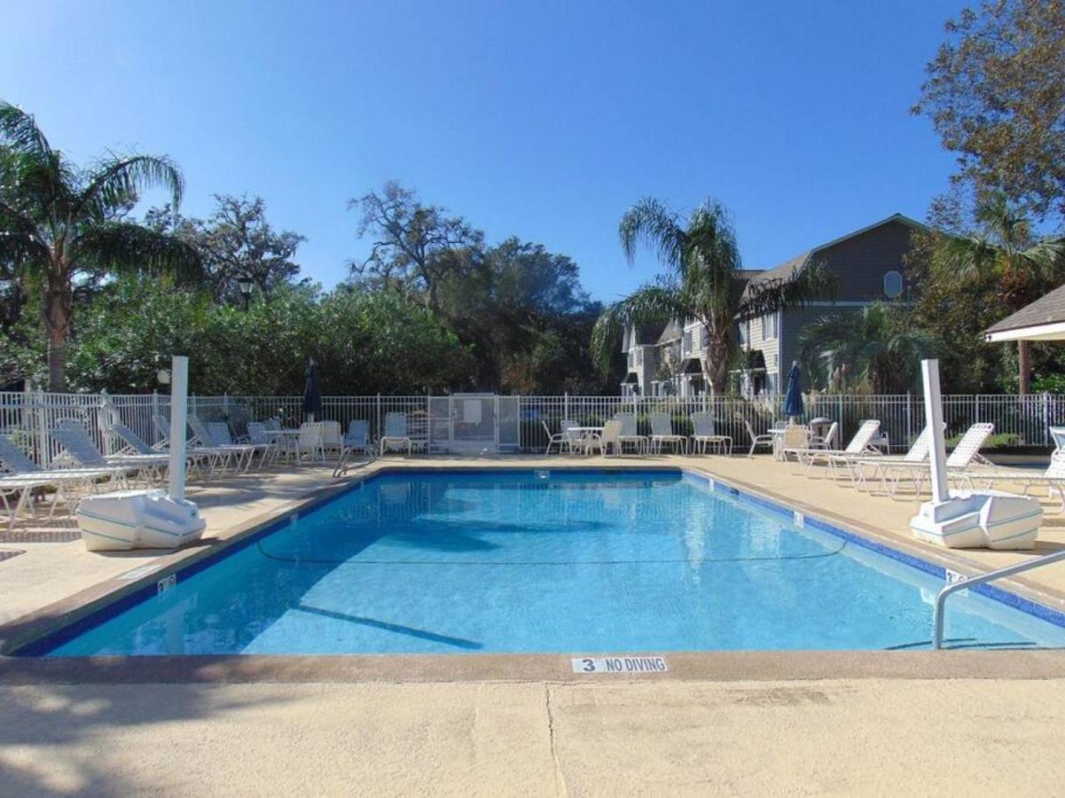 W2 Ocean Walk Resort Upstairs 2 Bed King And Two Twins Next To Back Pool St. Simons Island Exterior foto