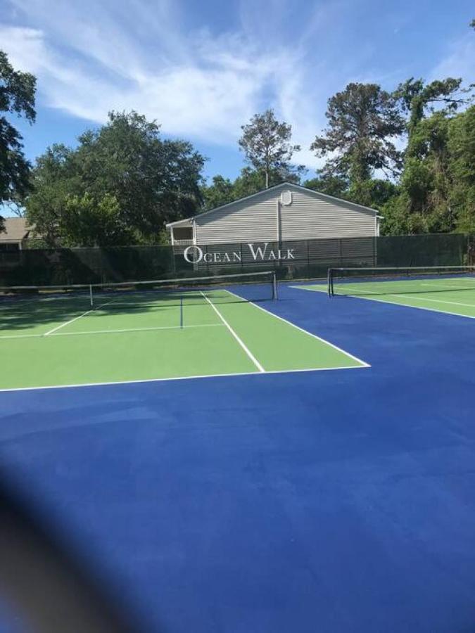 W2 Ocean Walk Resort Upstairs 2 Bed King And Two Twins Next To Back Pool St. Simons Island Exterior foto